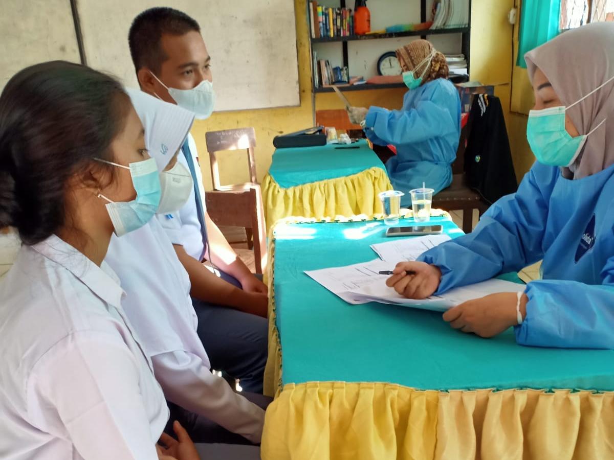 Kegiatan Vaksinasi Siswa SMAN 1 Muara Enim